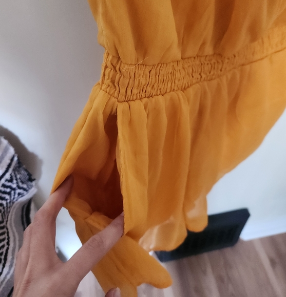 Abercrombie romper, size small, harvest yellow colour, with pockets! - Picture 2 of 6